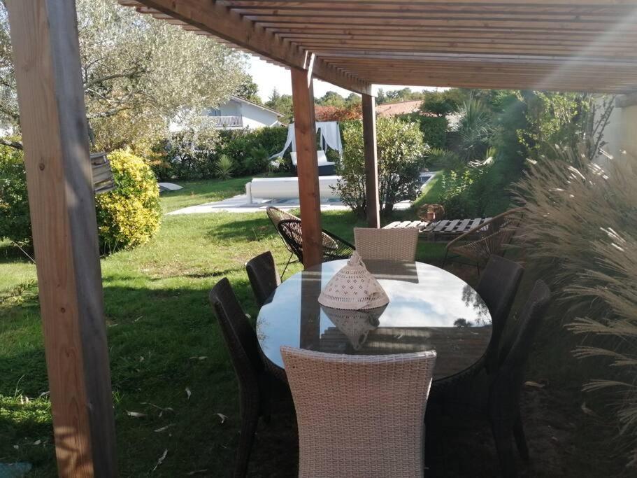 Maison Familiale En Bois Avec Piscine, Proche Du Bassin Gujan-Mestras Esterno foto